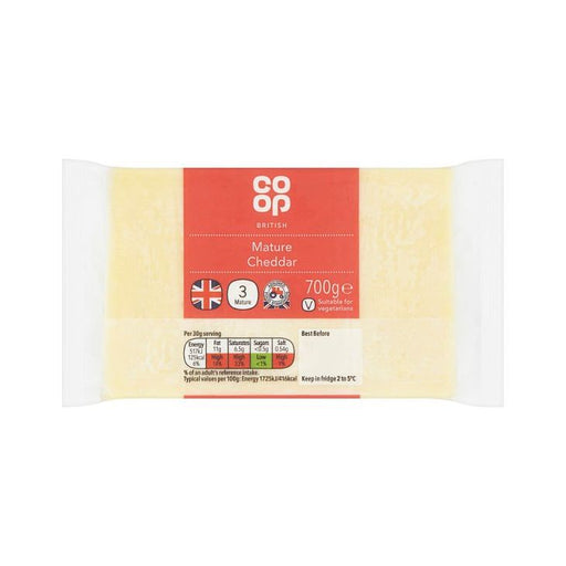 Co Op Mature White Cheddar 700g